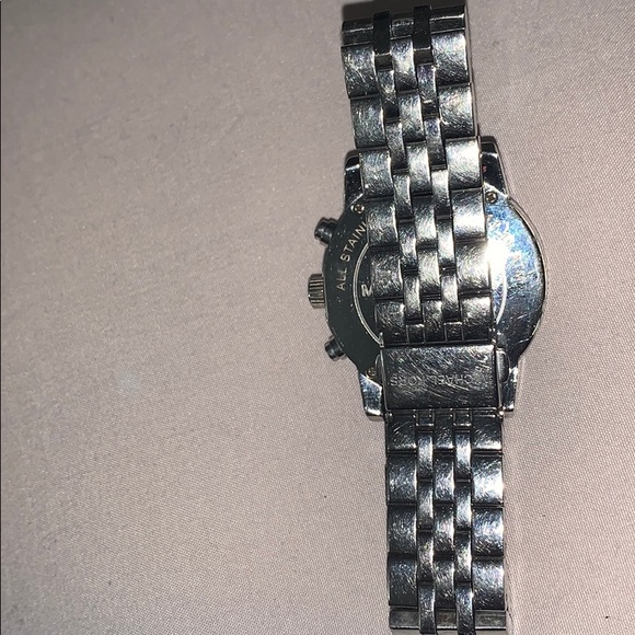 Watch - Picture 3 of 3